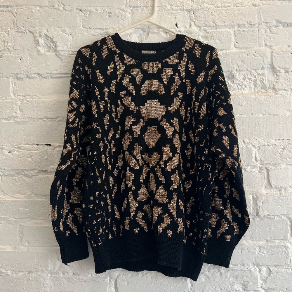 Stanley Black and Gold Crewneck Sweater with Geometric Pattern